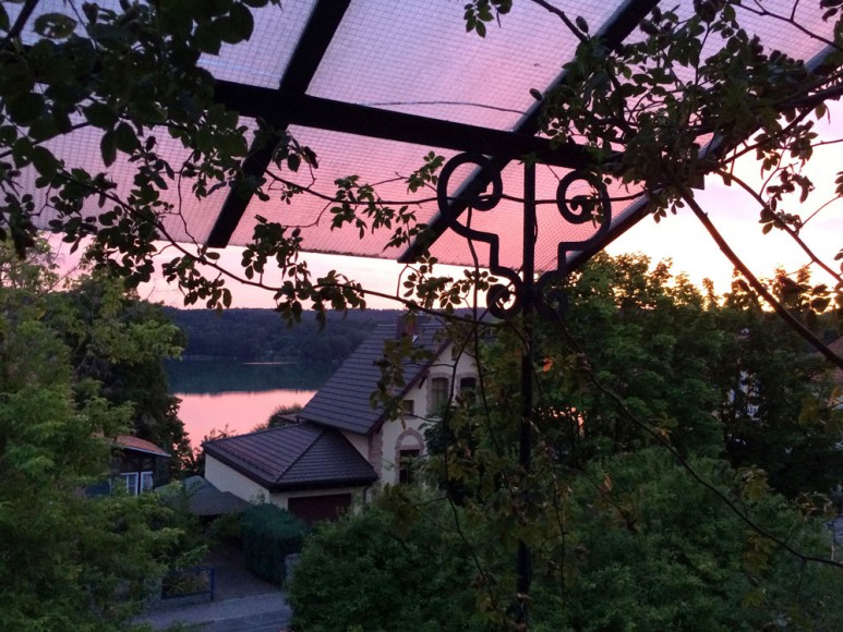 Abendrot kleine Villa mit Seeblick in Buckow