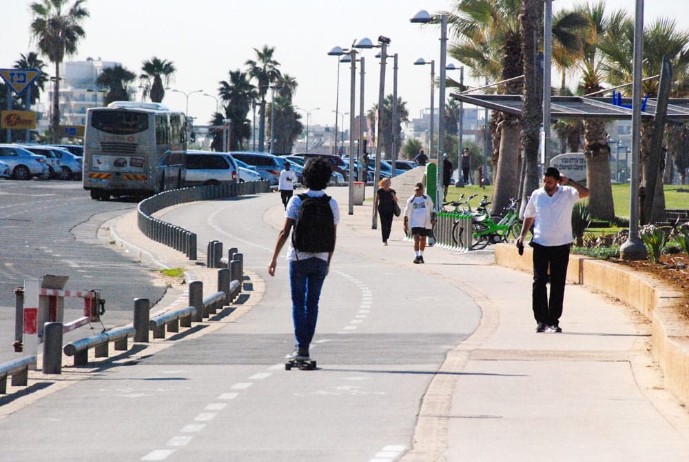 Strandpromenade-tel-aviv-Radweg