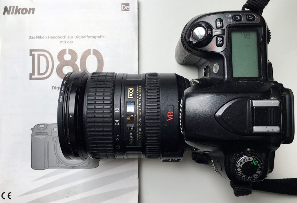 Nikon-Kamera-D80-LOOPING-Magazin