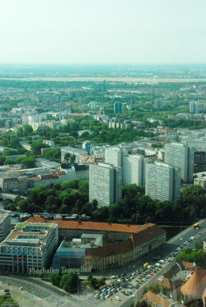 Aussicht aus dem Fernsehturm Berlin aussicht-berliner-fernsehturm-looping-magazin