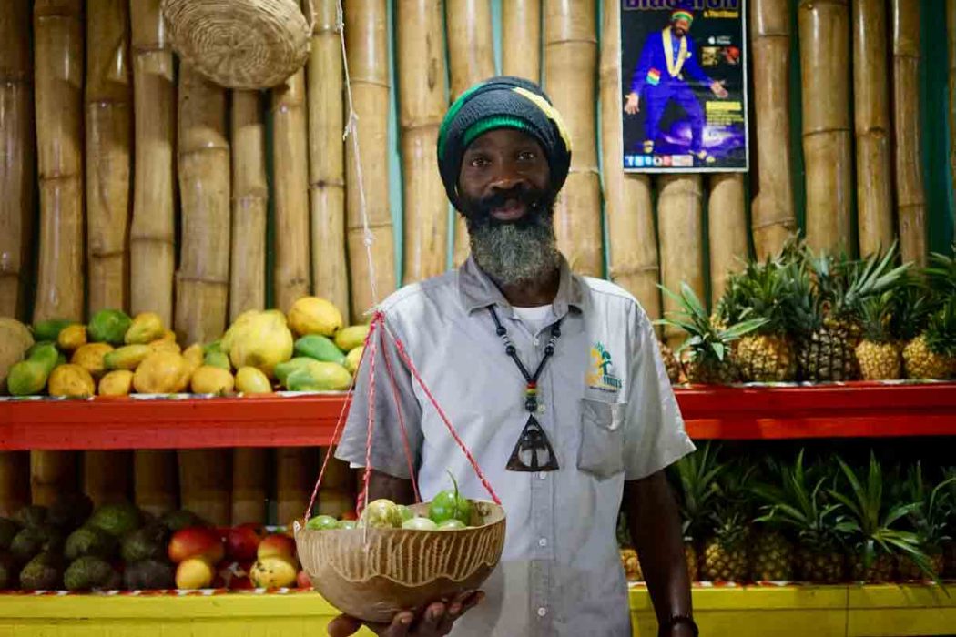 Yahya El, Rasta und Chef von Fancy Fruits auf Jamaika