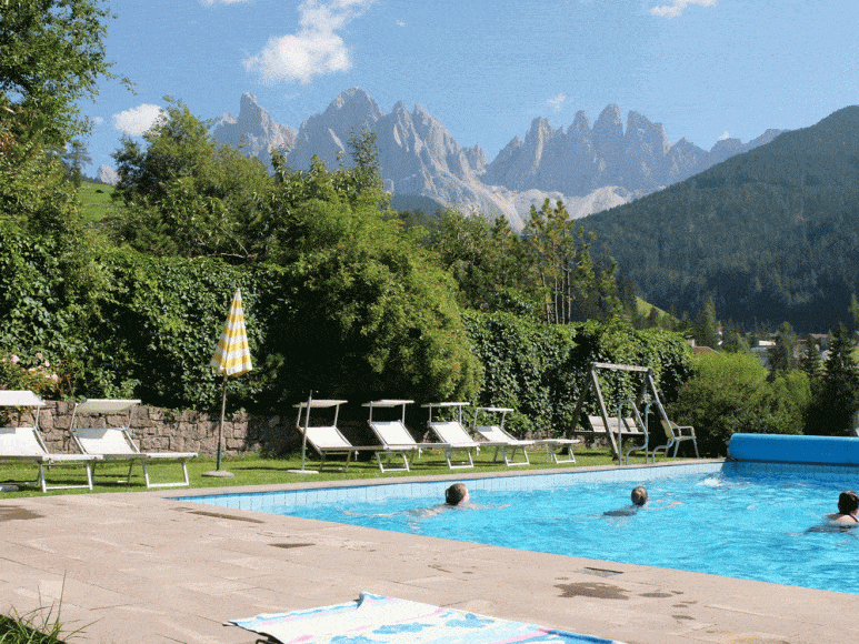 Hotel-tyrol-pool