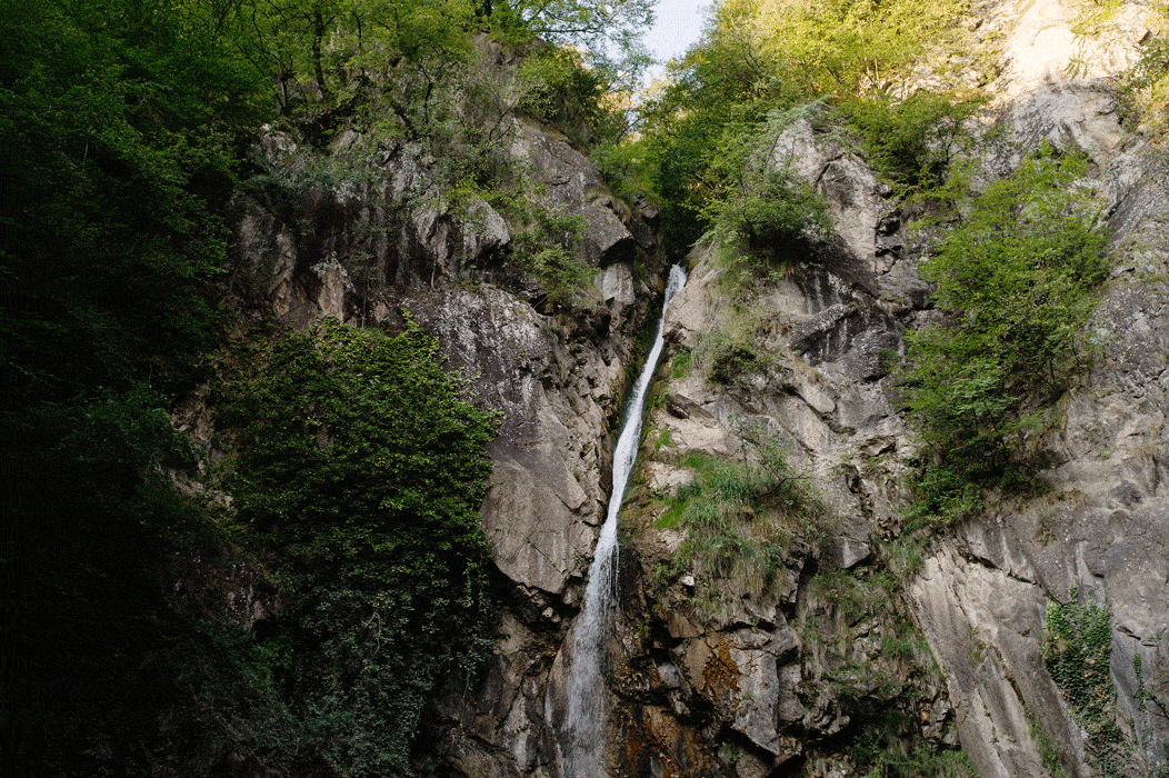 Wasserfall-Suedtirol-Lana