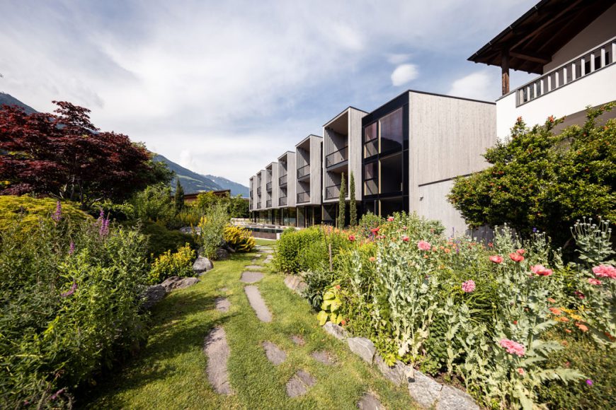 Hotel-Sand-Garten-Anbau-Andergassen