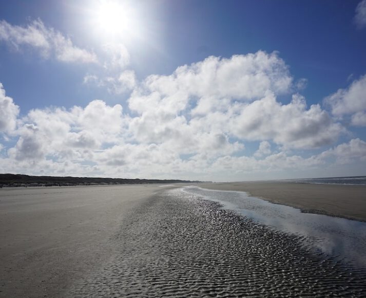 Strand-Juist-Sonne-Wolken