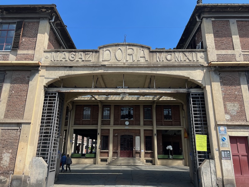 Docks Dora Turin